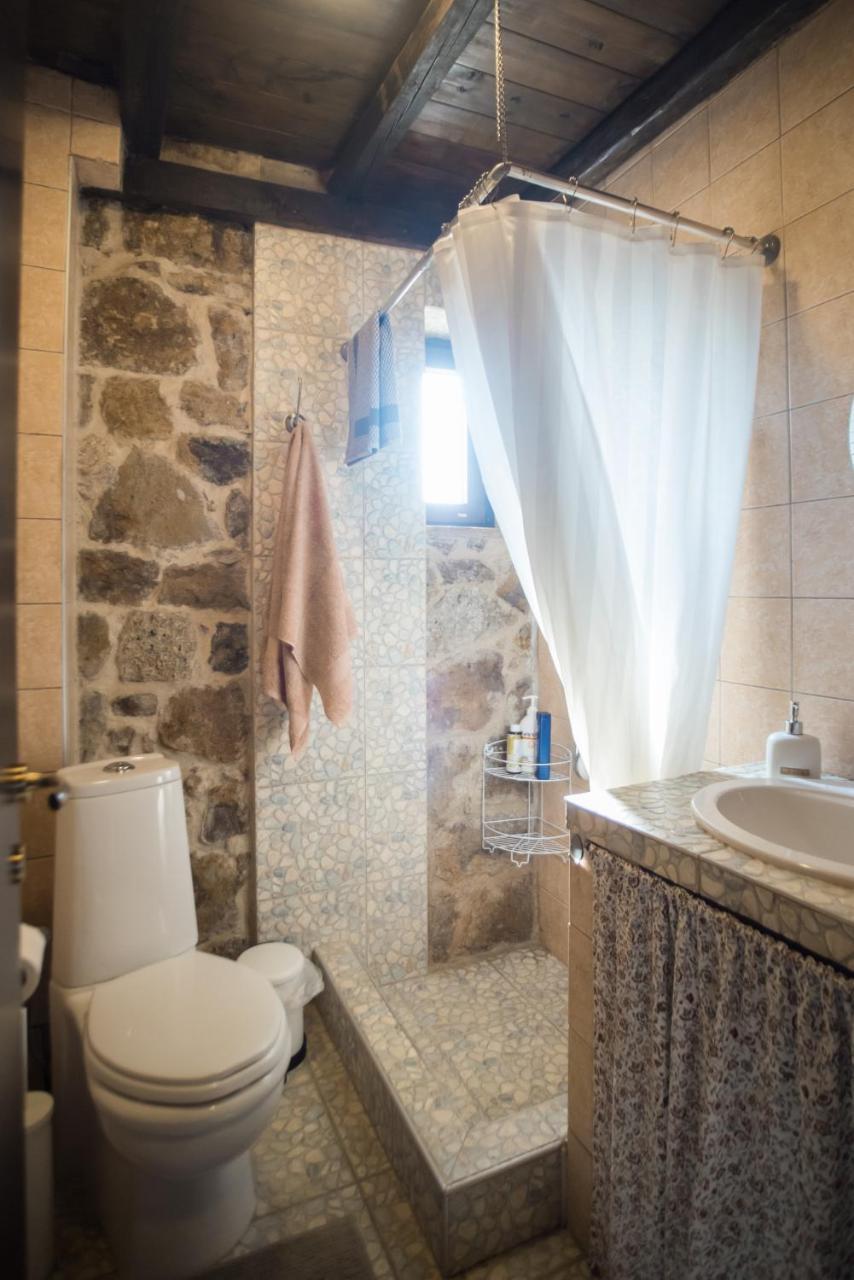Stone Villas Nea Roda Exterior photo